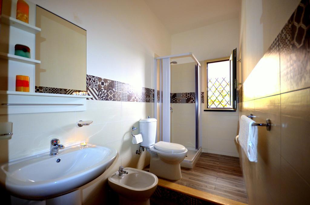 Naxos Sea Holiday Apartments จีอาร์ดีนี นักซอส ภายนอก รูปภาพ